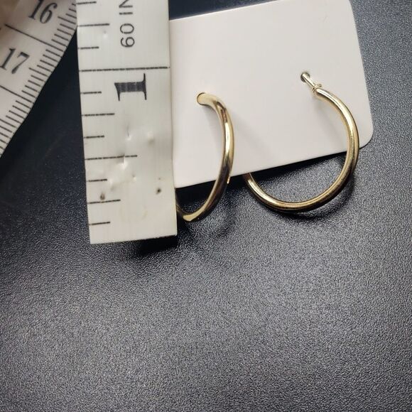𝅺small gold hoop Earrings - Picture 4 of 4